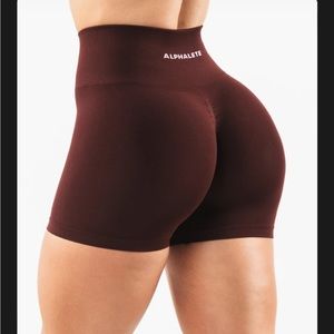 Alphalete Amplify 4.5” short Rich brown color
